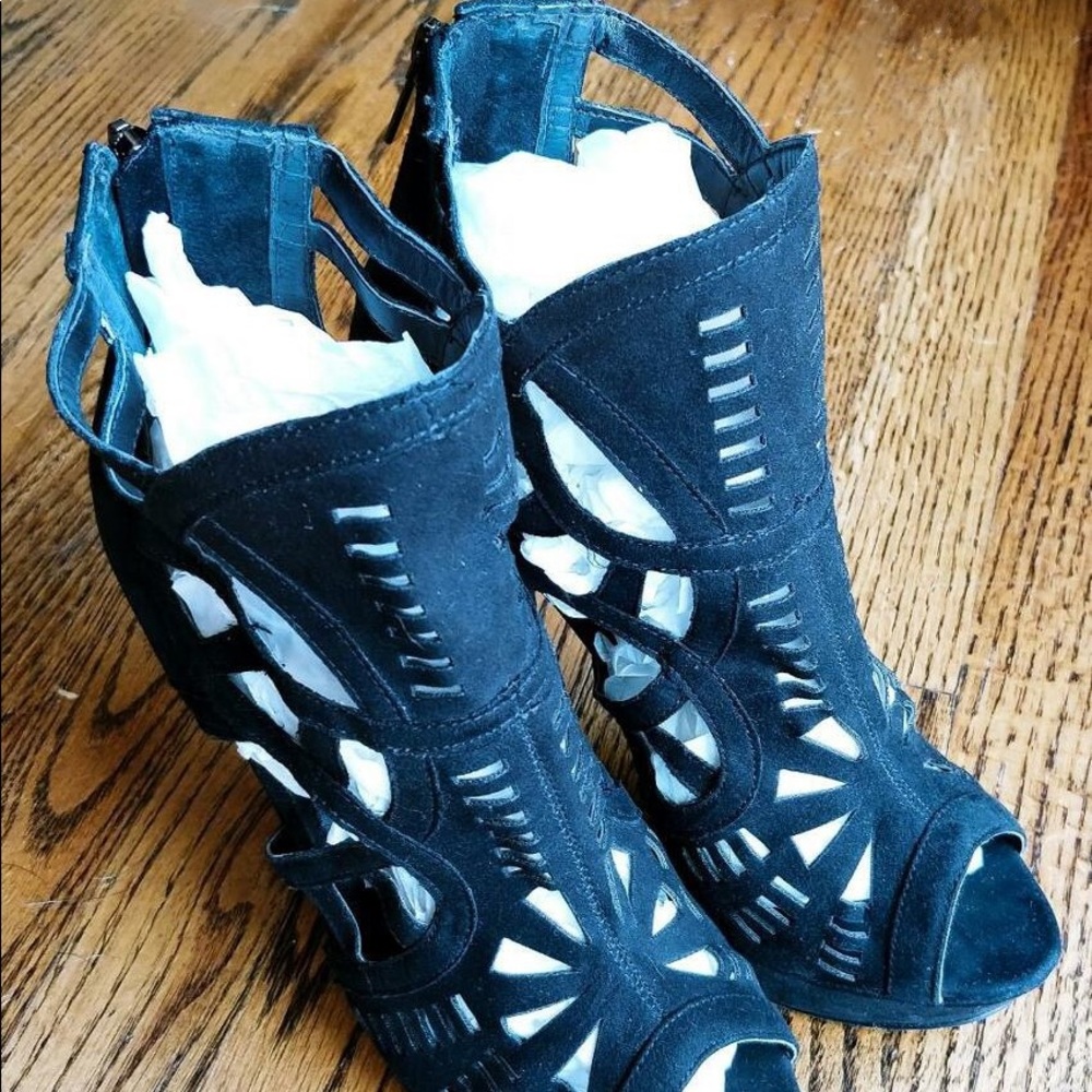 JustFab Rynter Size 8 Heels